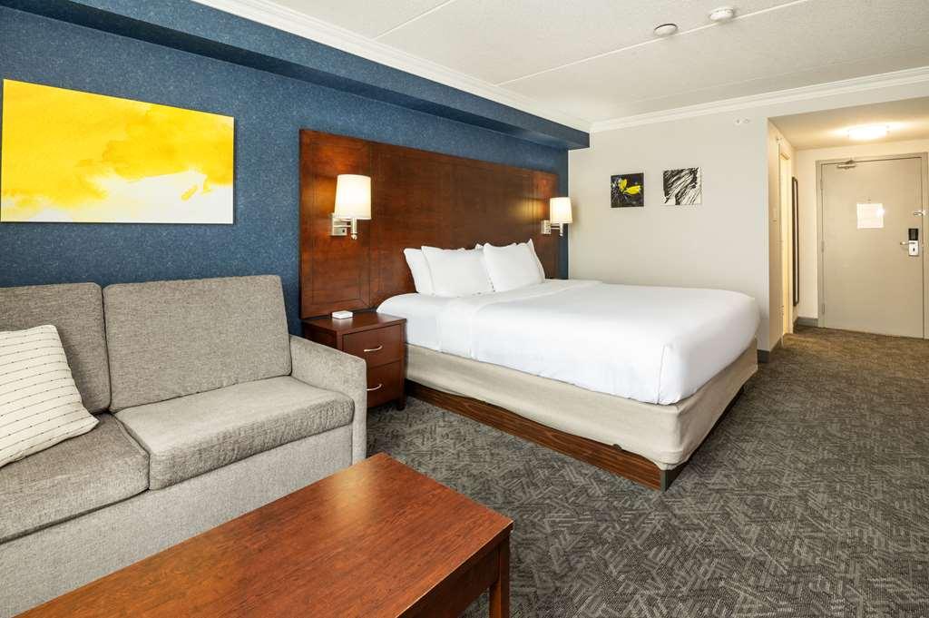 Comfort Inn & Conference Centre Toronto Airport Room photo